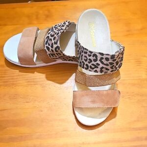 Spenco Revitalign Tessa Tan and Leopard Print Women's Sandals Size 10 Wide